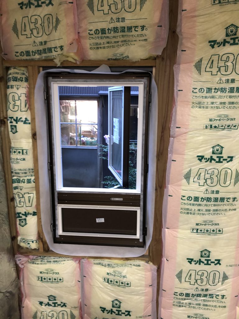 窓を小さくした風呂改修リフォーム【10097】