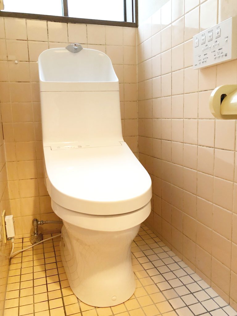 砺波市 トイレ取替工事(和式→洋式)【10118】