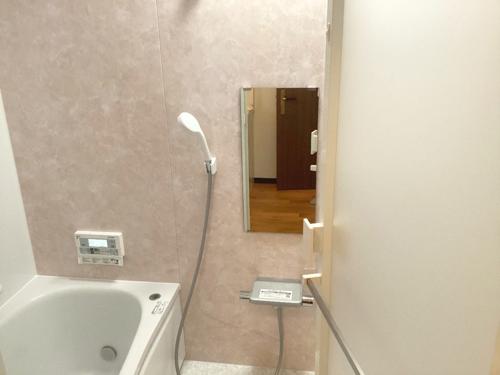 お風呂・脱衣室とトイレをすっきりリフォーム【10196】
