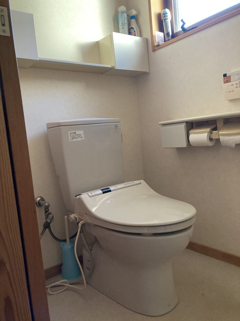 高岡市/いらないものは撤去したトイレ全体スッキリリフォーム【10208C】