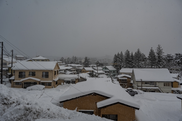 「お湯が急に出ない」を防ぐ！エコキュート・給湯器の配管凍結対策を紹介！